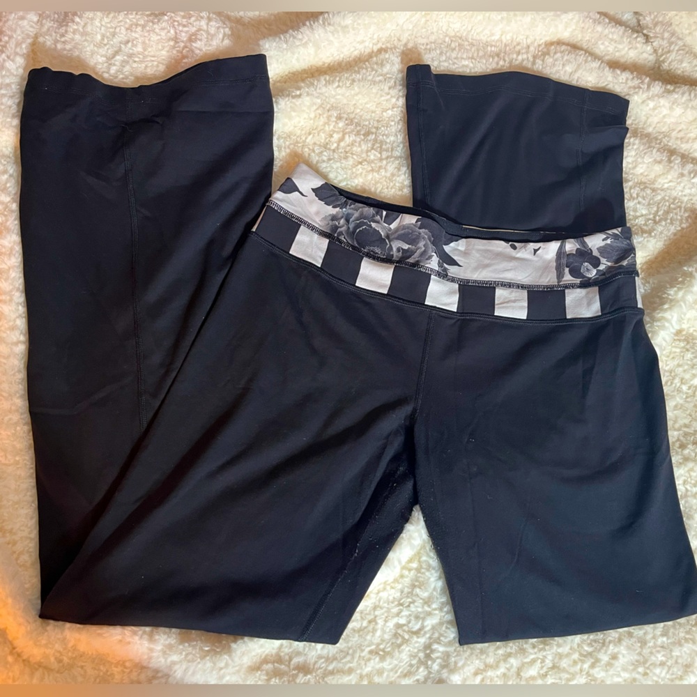 Lululemon straight Flare Flower Waist Pants